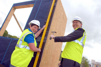 SU President Sooz Palmer and Vice Chancellor Prof Paul Wellings