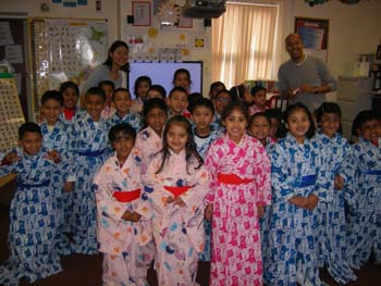 The children try on Japanese kimonos